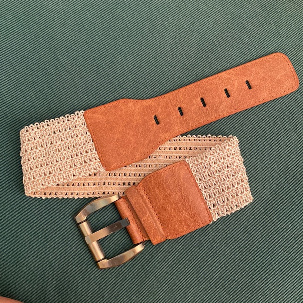 Brown/beige waist belt